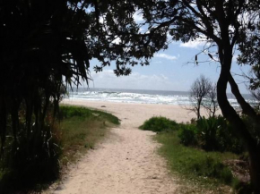 Ballina Beachside Retreat 3 min Walk onto Beach